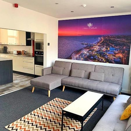 Blackpool Luxury Apartments Екстер'єр фото