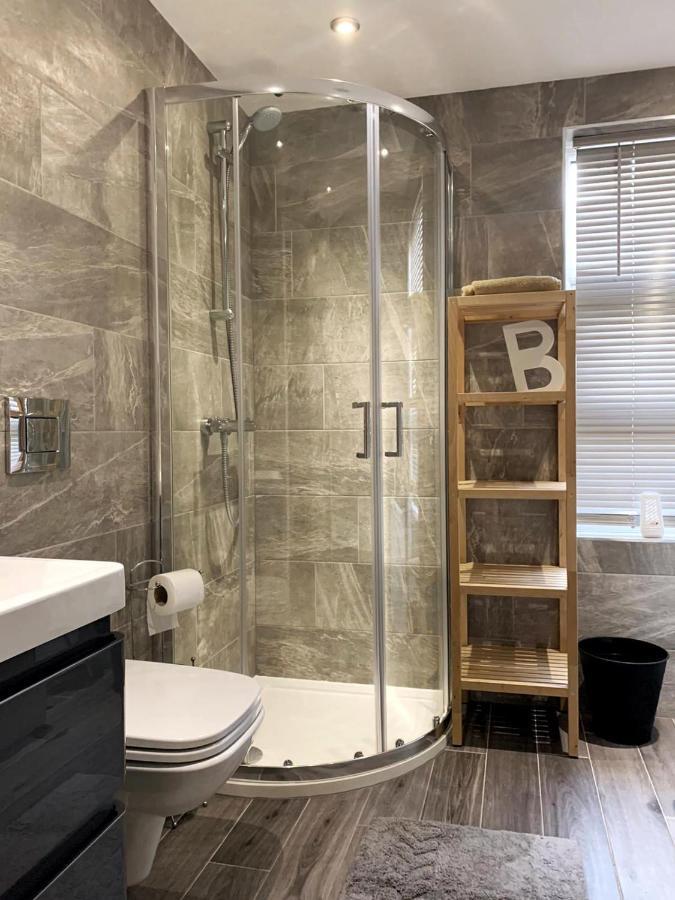 Blackpool Luxury Apartments Екстер'єр фото