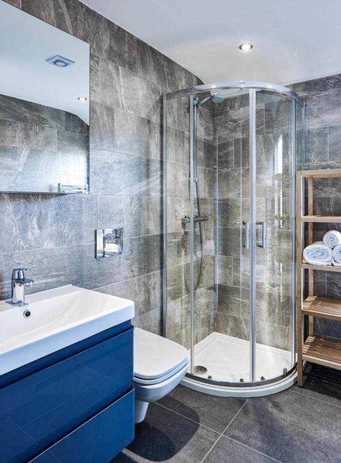 Blackpool Luxury Apartments Екстер'єр фото
